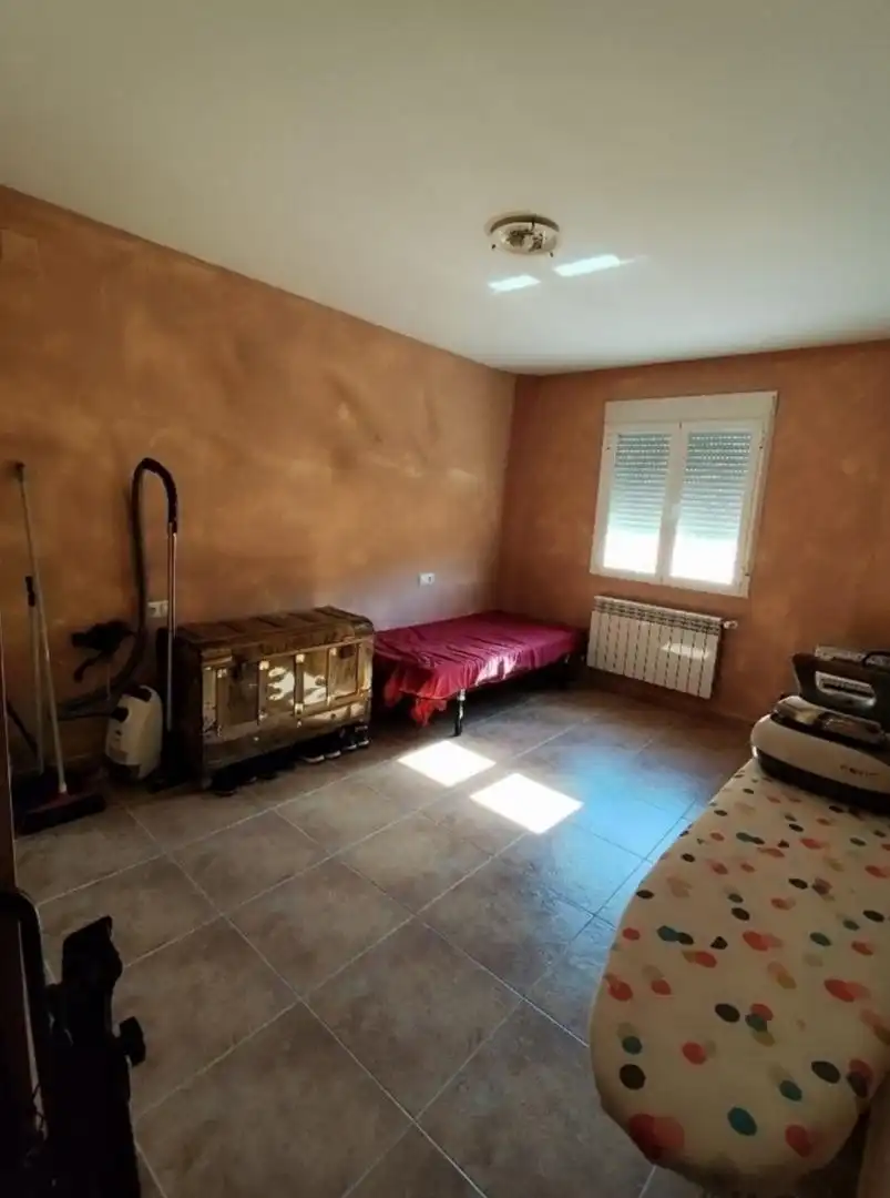 Bedroom of Detached homes for sale in Landete  with Heating, Terrace and Storage room