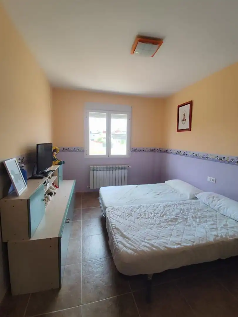 Bedroom of Detached homes for sale in Landete  with Heating, Terrace and Storage room