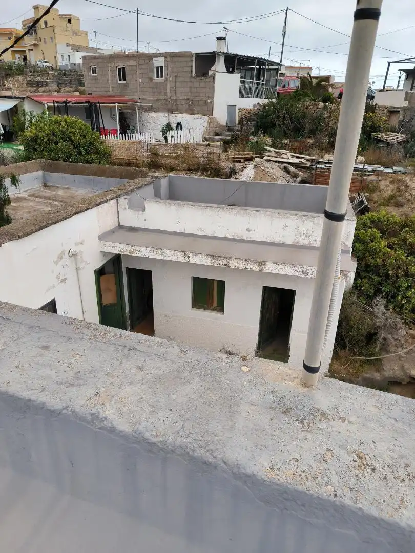Einfamilien-Reihenhaus zum Verkauf in Calle el Escobonal, 5, Cabo Blanco Außenansicht von Einfamilien-Reihenhaus zum Verkauf in Arona