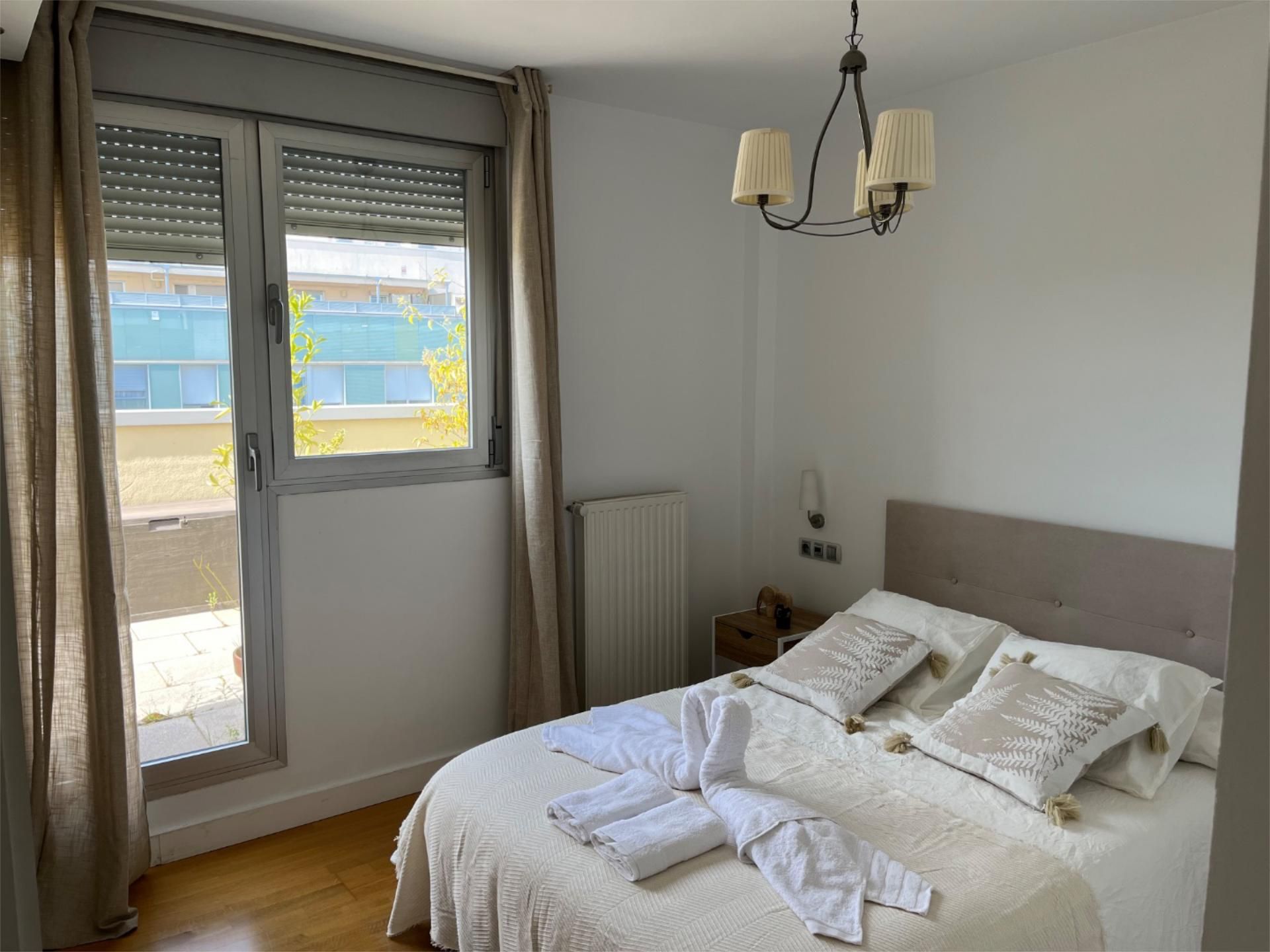 Bedroom of Flat to rent in  Madrid Capital  with Air Conditioner, Heating and Terrace