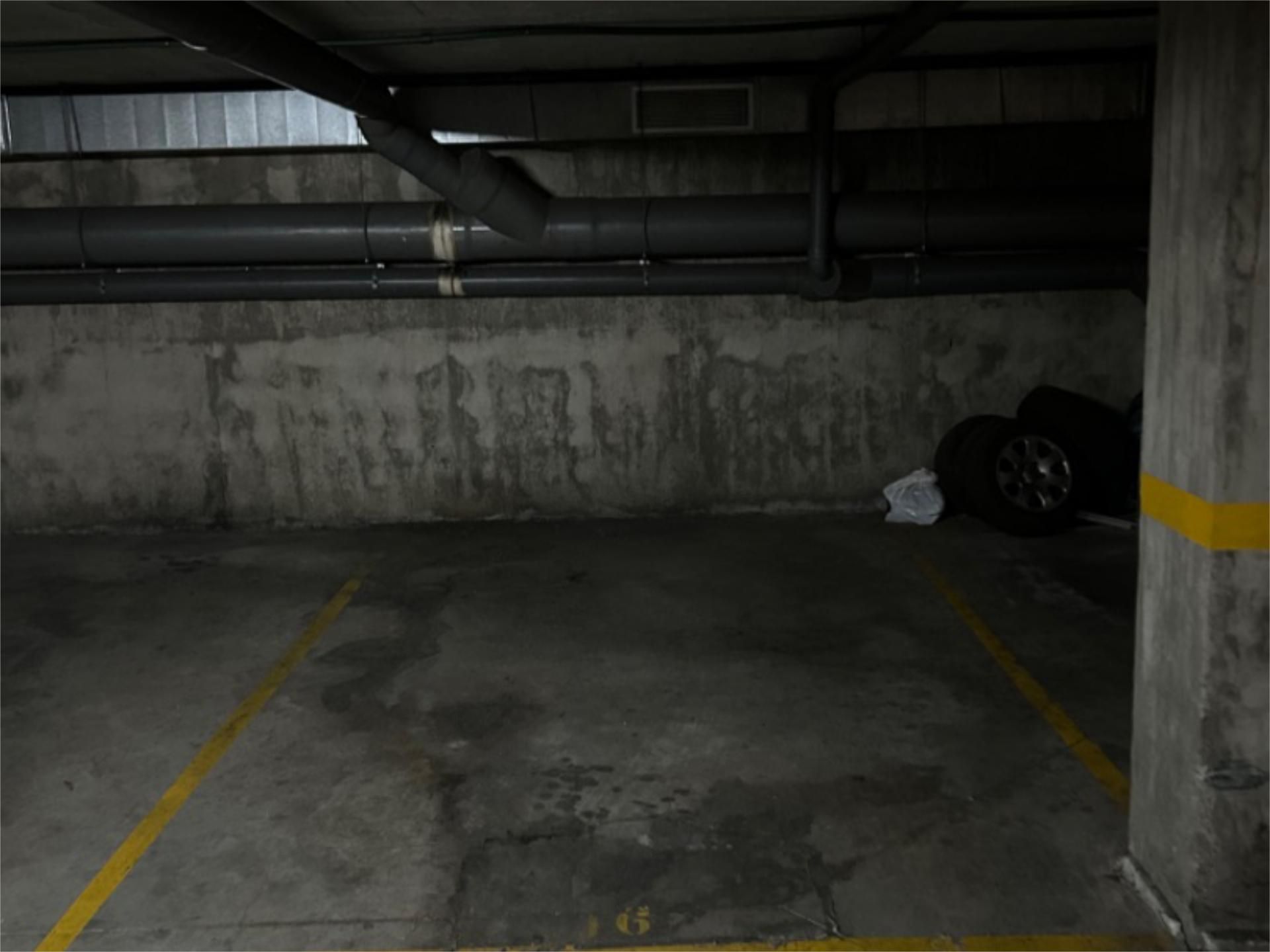 Aparcament de Garatge en venda en Reus