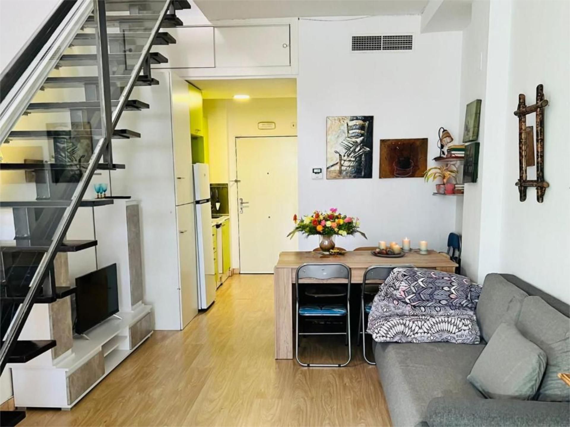 Living room of Flat for sale in  Madrid Capital  with Heating, Terrace and Swimming Pool