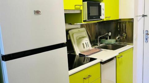 Foto 2 de Piso en venta en Calle Cerro del Murmullo, 13, Ensanche de Vallecas - La Gavia, Madrid