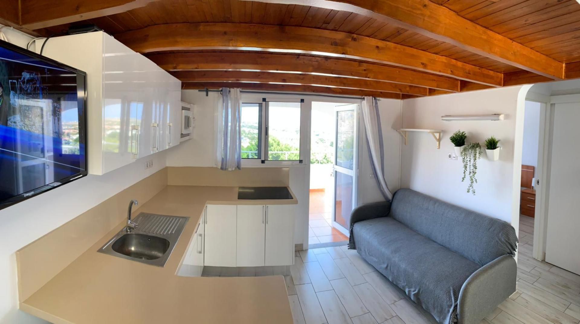 Cuina de Apartament de lloguer en San Bartolomé de Tirajana amb Terrassa i Piscina