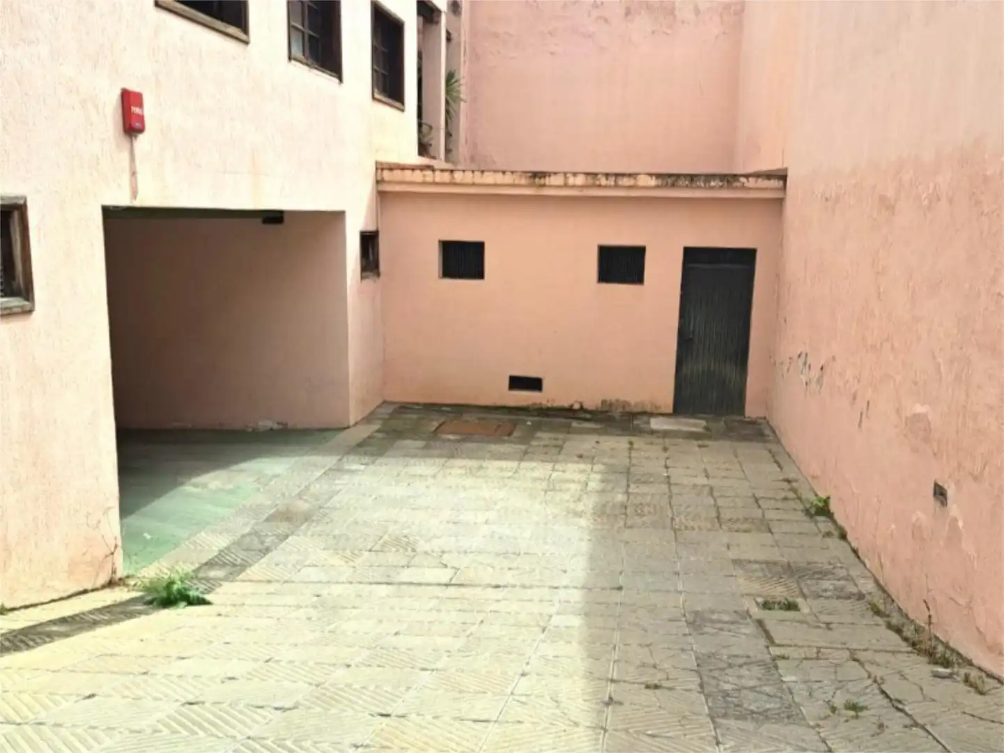 Garage zum Verkauf in Calle Robles, Zona Botánico Außenansicht von Garage zum Verkauf in Puerto de la Cruz