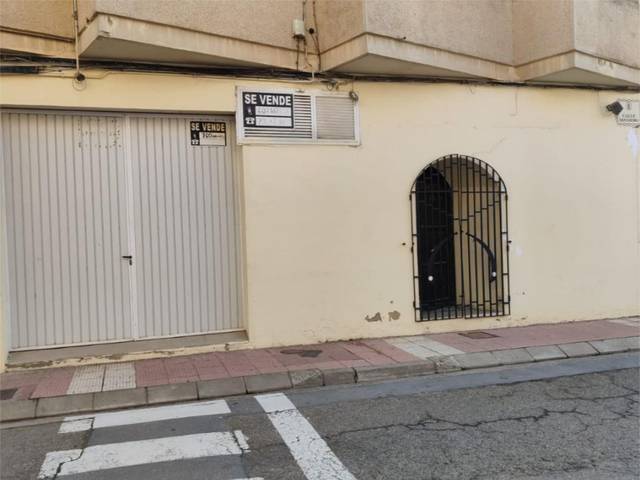 Garaje en Venta en Calle San Isidro, 35A en Azagra