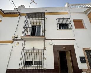 Vista exterior de Casa adosada en venda en Arcos de la Frontera amb Aire condicionat, Calefacció i Terrassa
