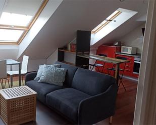 Living room of Attic to rent in Outes  with Parquet flooring and Furnished