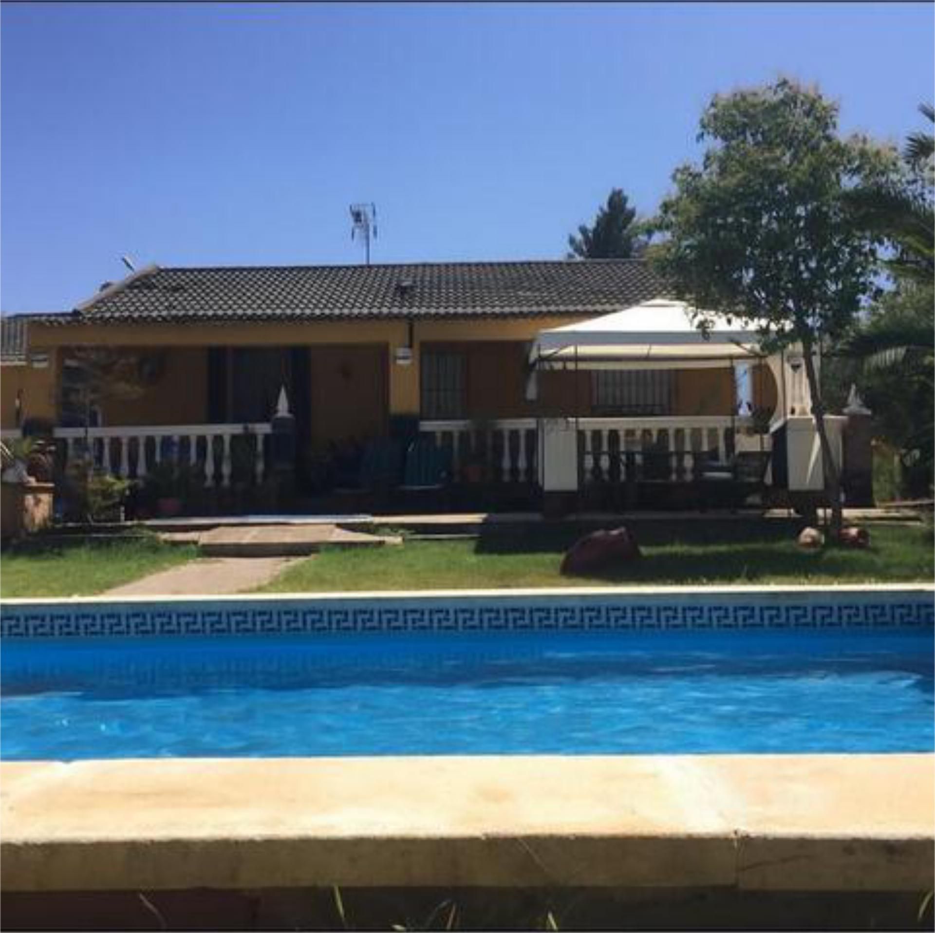 Swimming pool of Single-family semi-detached to rent in Badajoz Capital  with Private garden, Terrace and Swimming Pool