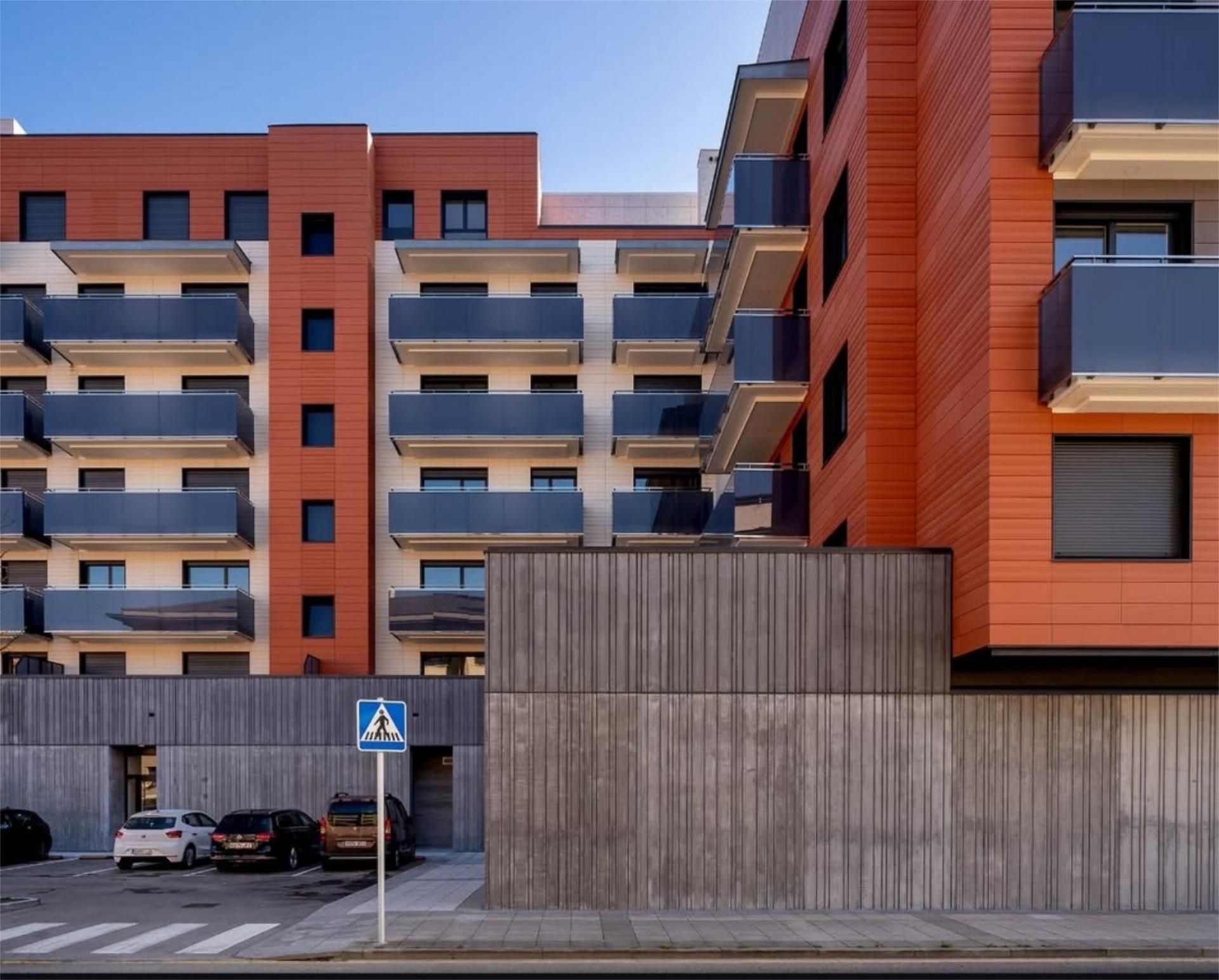 Exterior view of Flat for sale in Amorebieta-Etxano  with Terrace and Balcony