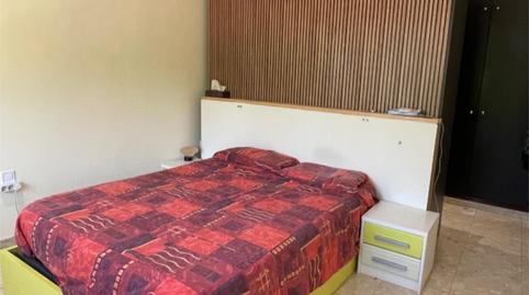 Foto 2 de Casa adosada en venda a Carrer de Baix Riera, 51, Les Fonts, Barcelona