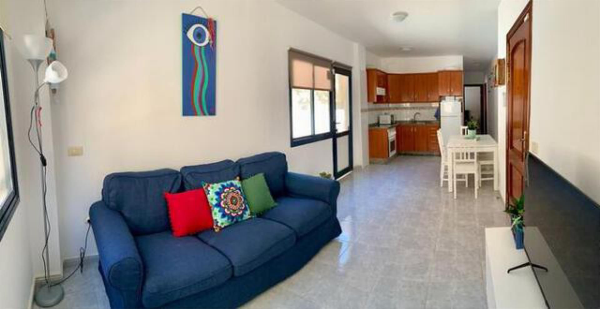 Sala d'estar de Apartament de lloguer en Arico amb Moblat i Es permeten mascotes