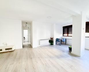Flat for sale in Fuenlabrada  with Swimming Pool