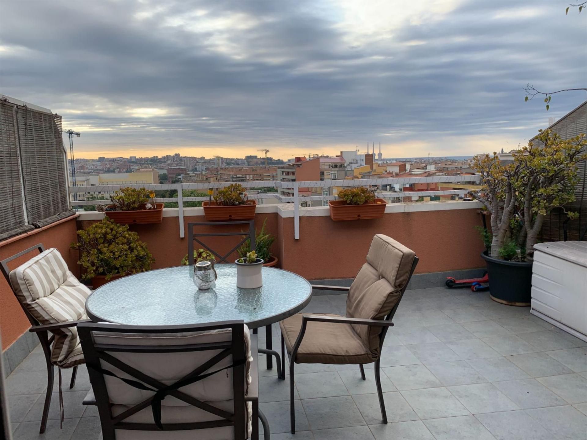 Terrassa de Pis de lloguer en  Barcelona Capital amb Aire condicionat i Terrassa