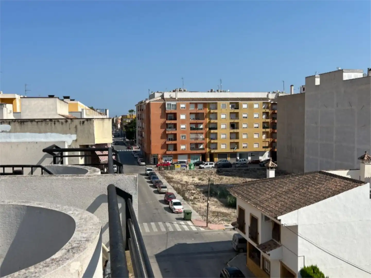 Piso en venta en Avenida Estadio Sadrian, Almoradí Vista exterior de Piso en venta en Almoradí con Aire acondicionado, Terraza y Piscina