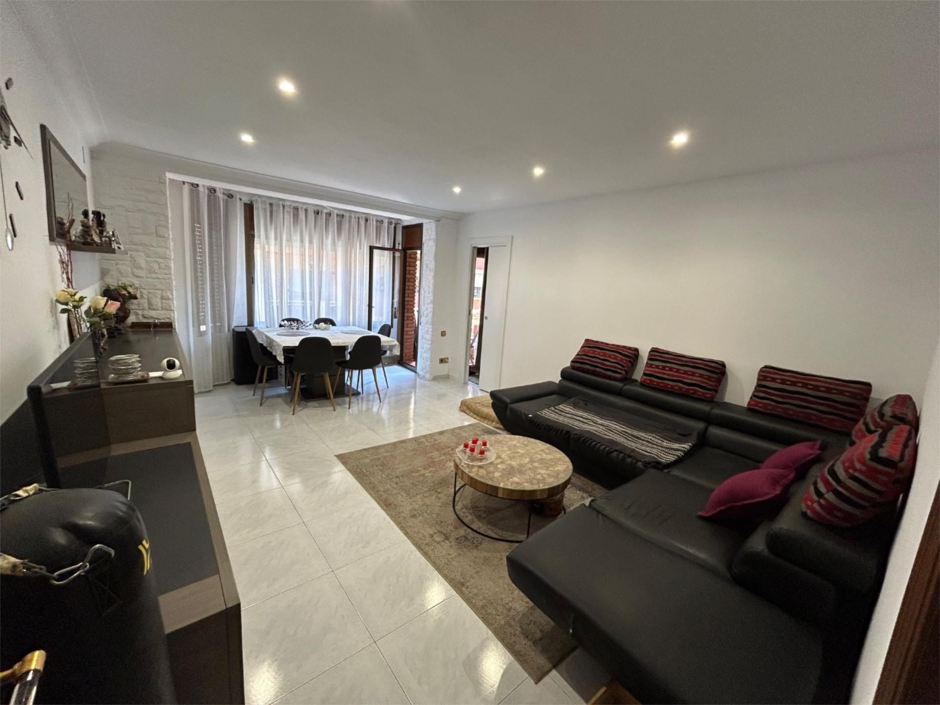 Exterior view of Flat for sale in  Barcelona Capital  with Terrace and Balcony