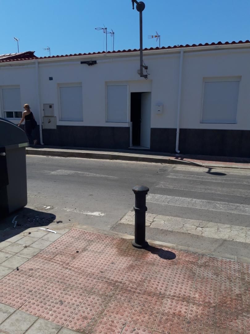 Exterior view of Planta baja to share in Alicante / Alacant  with Heating, Furnished and Oven