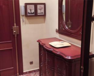 Flat to rent in Baeza  with Air Conditioner, Heating and Furnished
