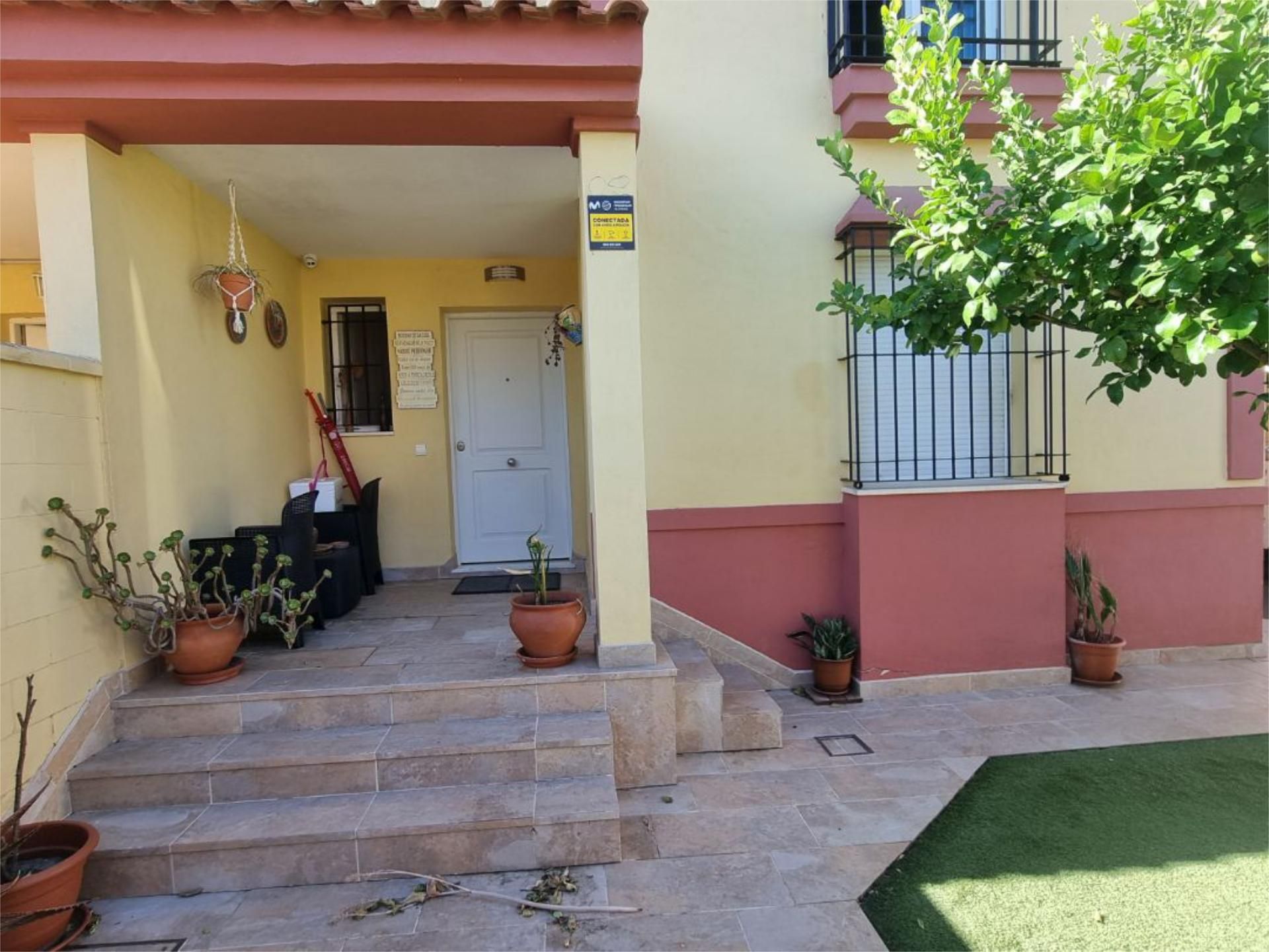 Casa o xalet en venda en Sanlúcar la Mayor amb Aire condicionat, Terrassa i Balcó