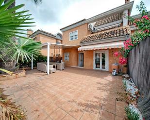 Garden of Single-family semi-detached to rent in Moncada  with Air Conditioner, Heating and Parquet flooring