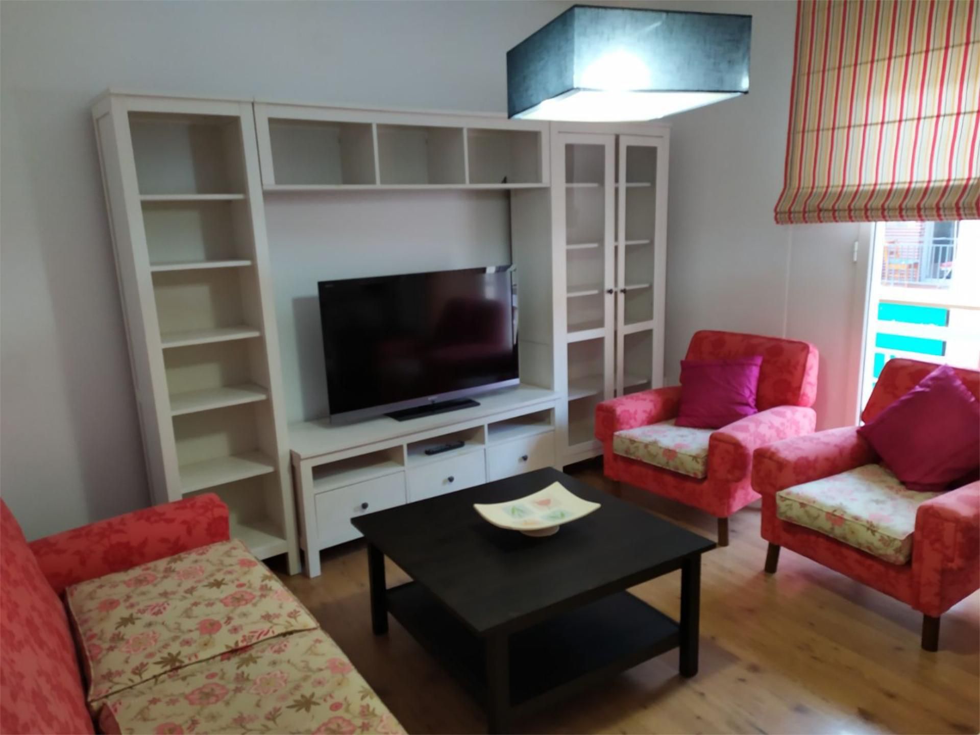 Living room of Flat for sale in  Granada Capital  with Air Conditioner and Balcony