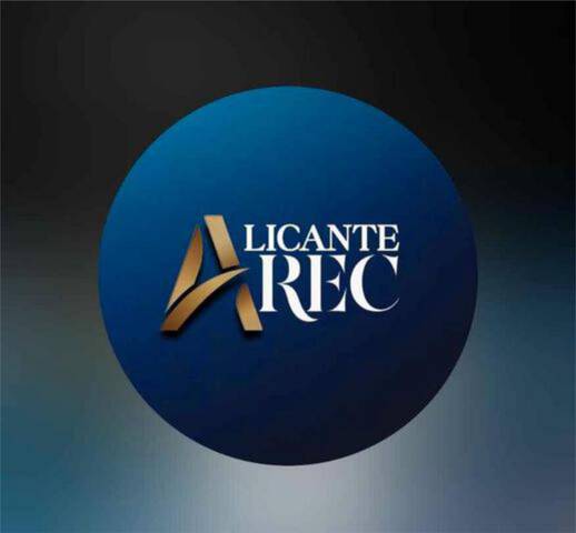 Casa-chalet en Venta en Virgen del Remedio - Parque Lo Morant