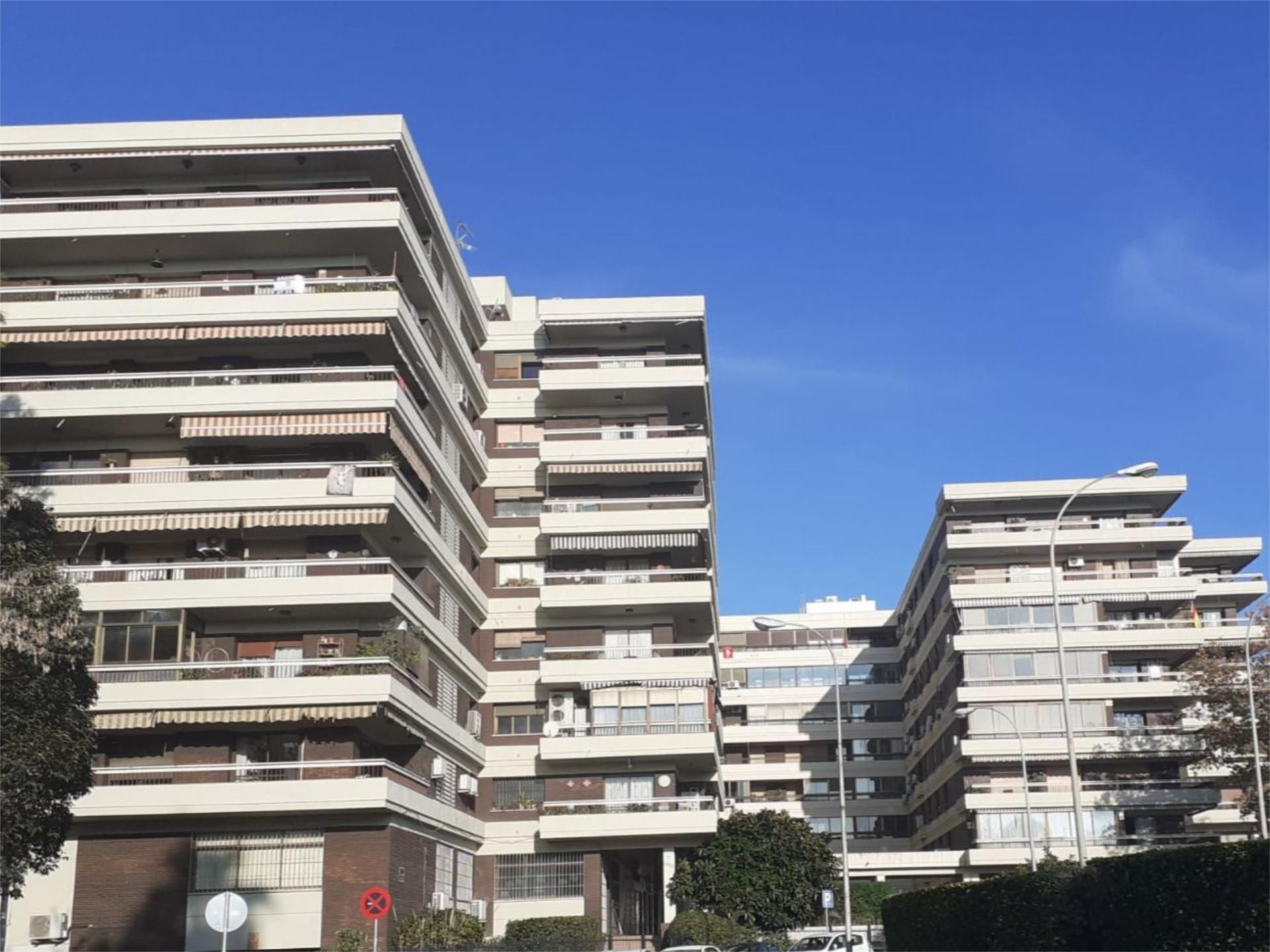 Exterior view of Flat to rent in  Córdoba Capital  with Air Conditioner, Heating and Private garden