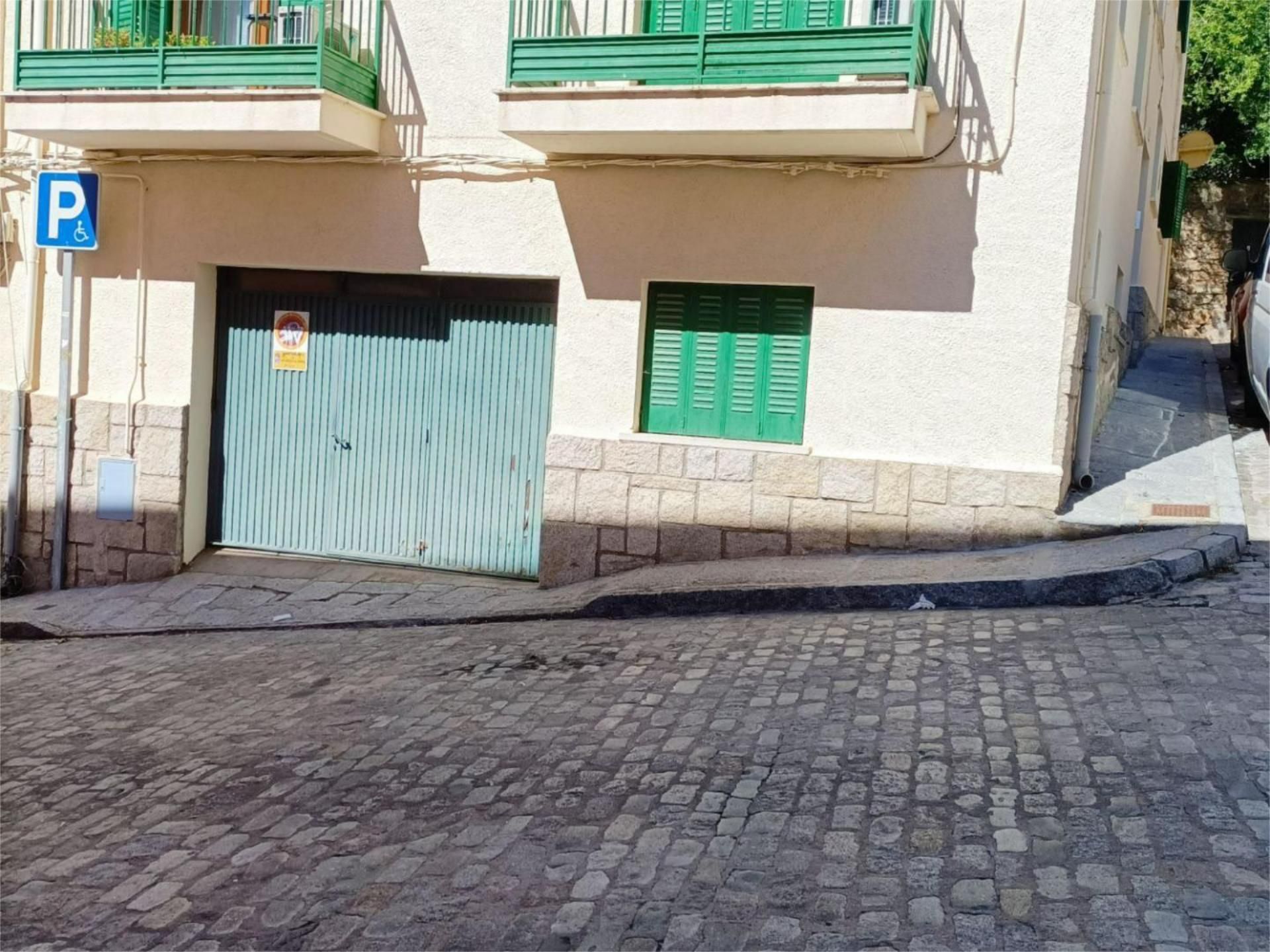 Vista exterior de Local en venta en San Lorenzo de El Escorial
