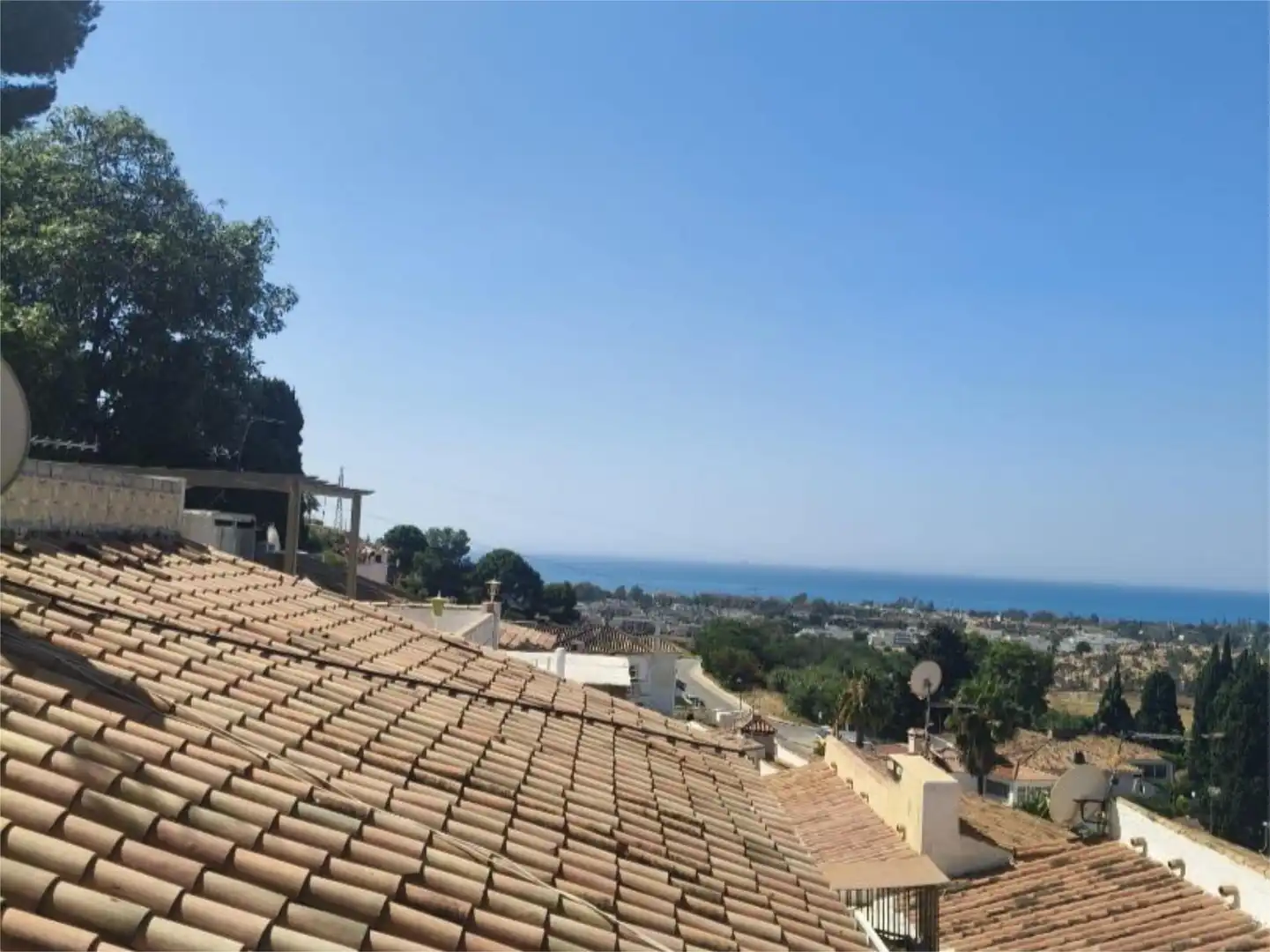 Casa o chalet en venta en Calle Miguel de Unamuno, 15, Las Brisas Vista exterior de Casa o chalet en venta en Marbella con Aire acondicionado y Terraza