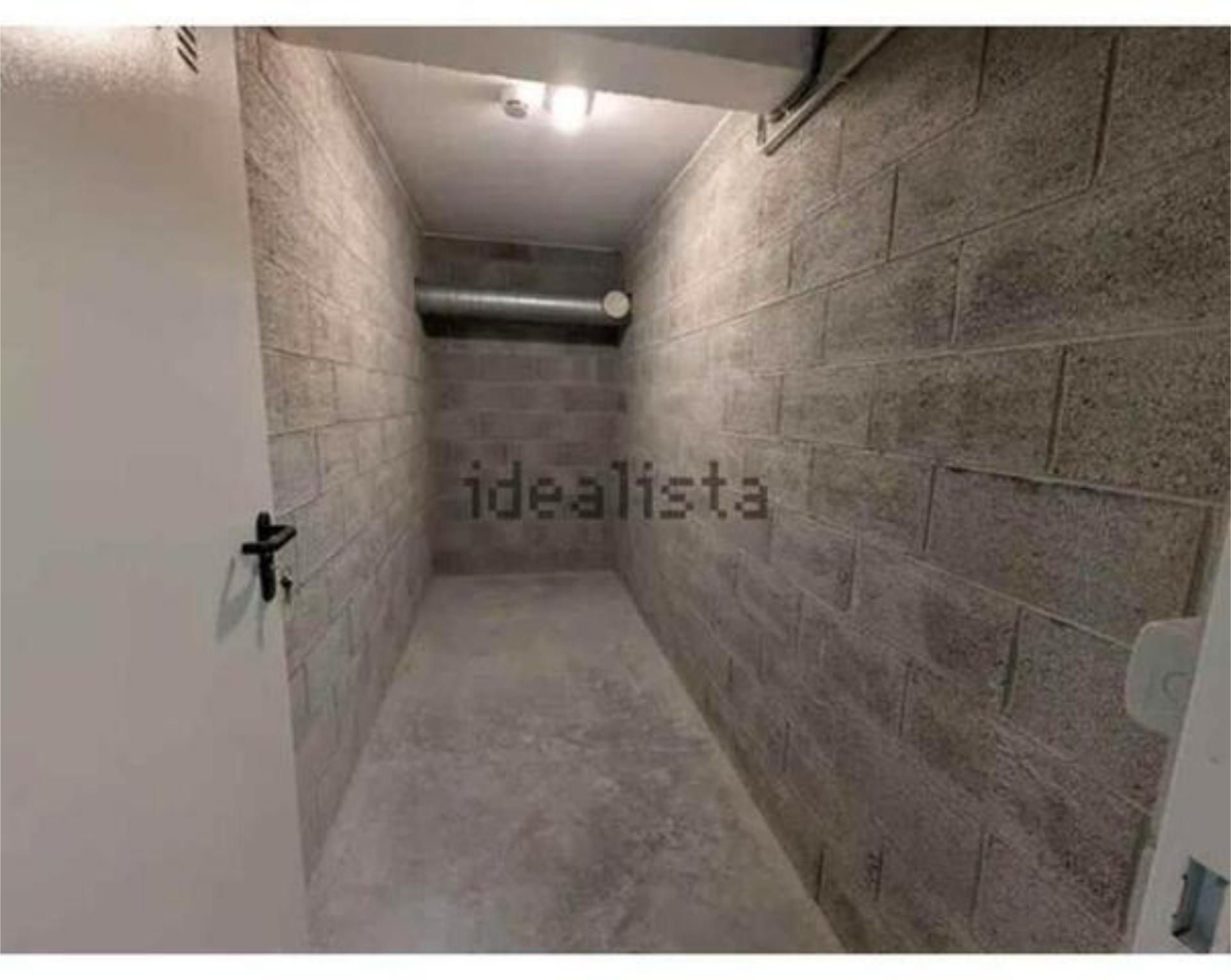 Box room to rent in Hondarribia