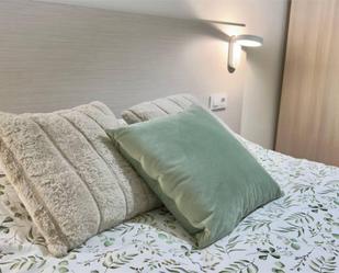 Bedroom of Flat to rent in Vigo   with Parquet flooring, Terrace and Furnished