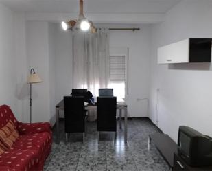 Sala d'estar de Pis en venda en San Vicente del Raspeig / Sant Vicent del Raspeig amb Moblat i Balcó