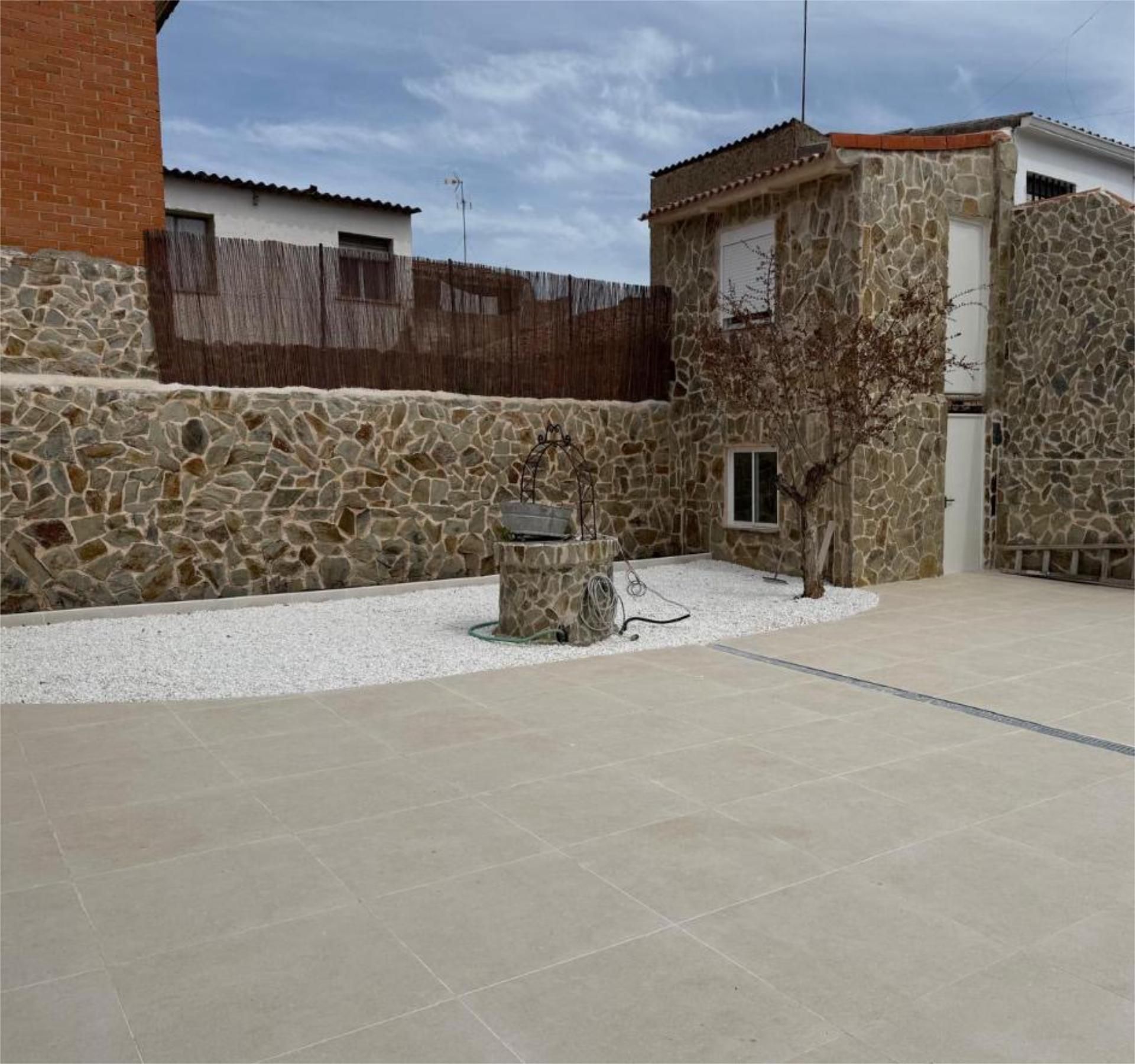 Terrassa de Planta baixa en venda en Torrijos amb Aire condicionat