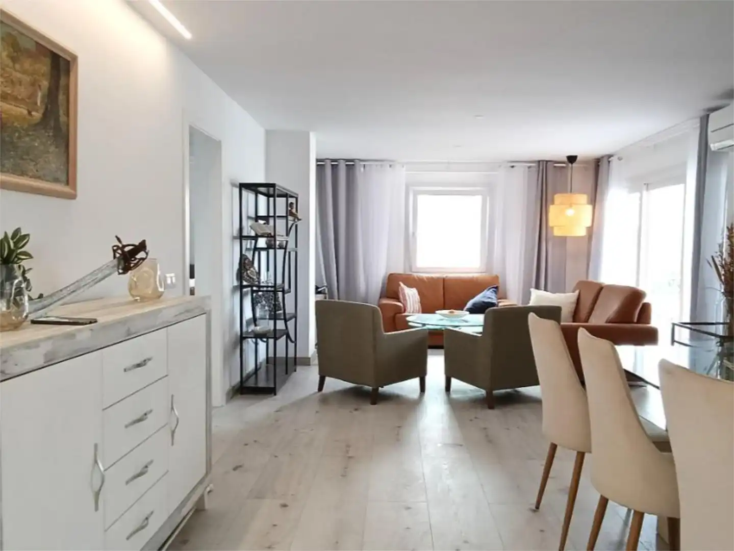 Sala de estar de Apartamento de alquiler en Pollença con Aire acondicionado, Calefacción y Jardín privado