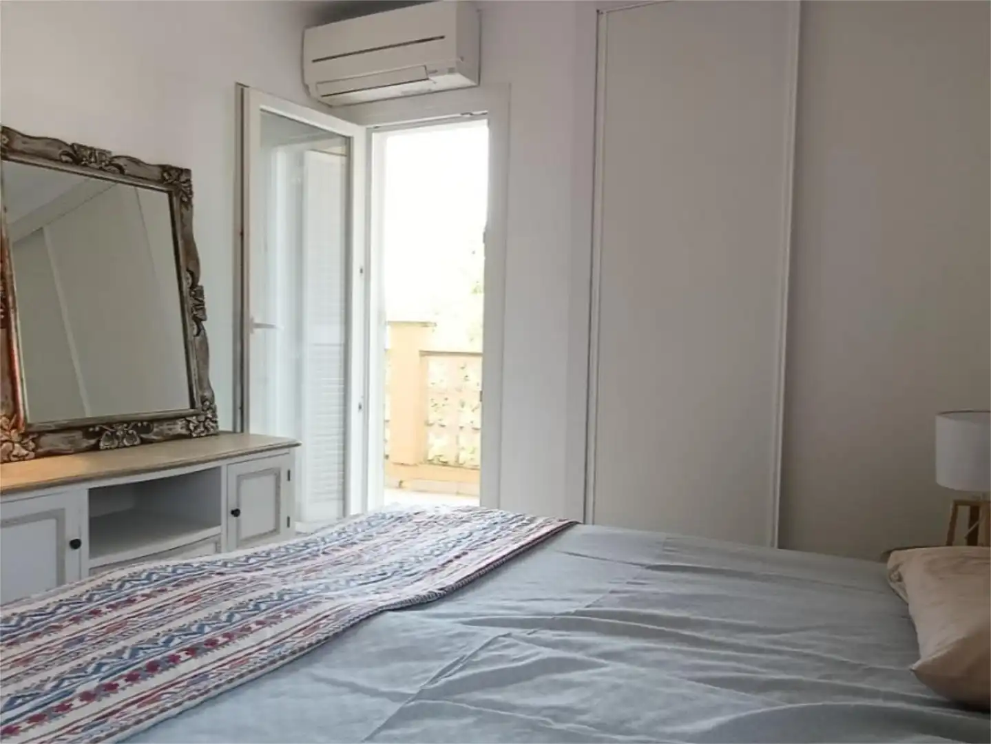 Habitación de Apartamento de alquiler en Pollença con Aire acondicionado, Calefacción y Jardín privado