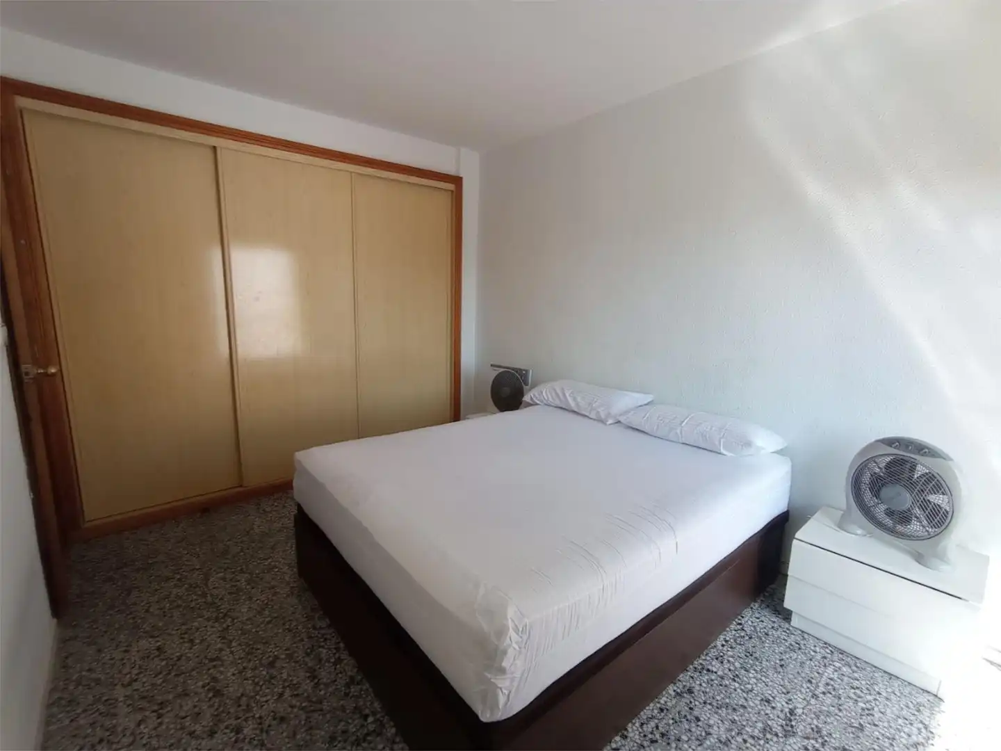 Flat for sale in Carrer de Sant Joan Bosco, 13, Campello pueblo Bedroom of Flat for sale in El Campello with Terrace, Furnished and Video intercom