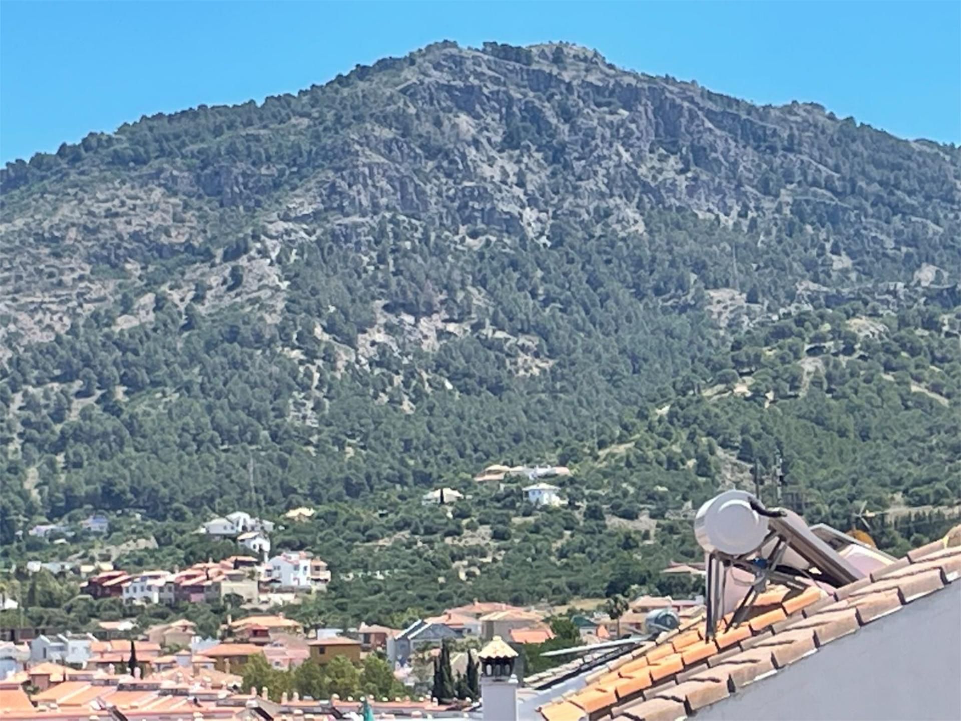 Vista exterior de Àtic de lloguer en Alhaurín de la Torre amb Aire condicionat i Terrassa