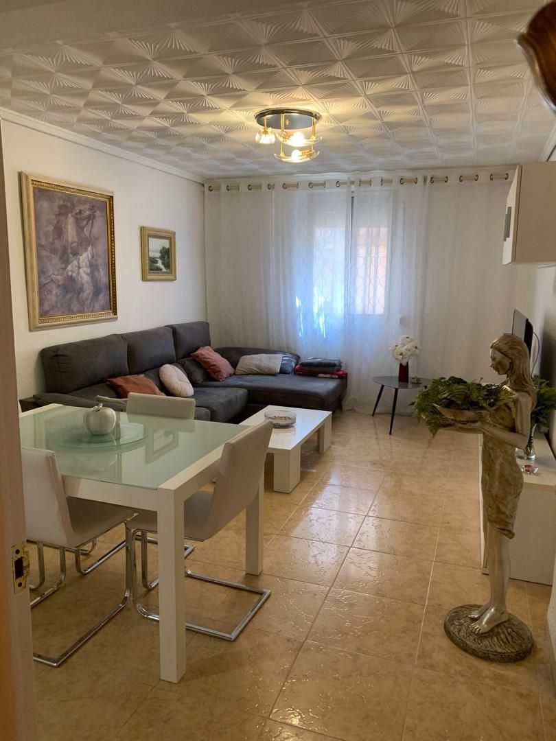 Living room of Flat to share in  Valencia Capital  with Air Conditioner, Parquet flooring and Furnished