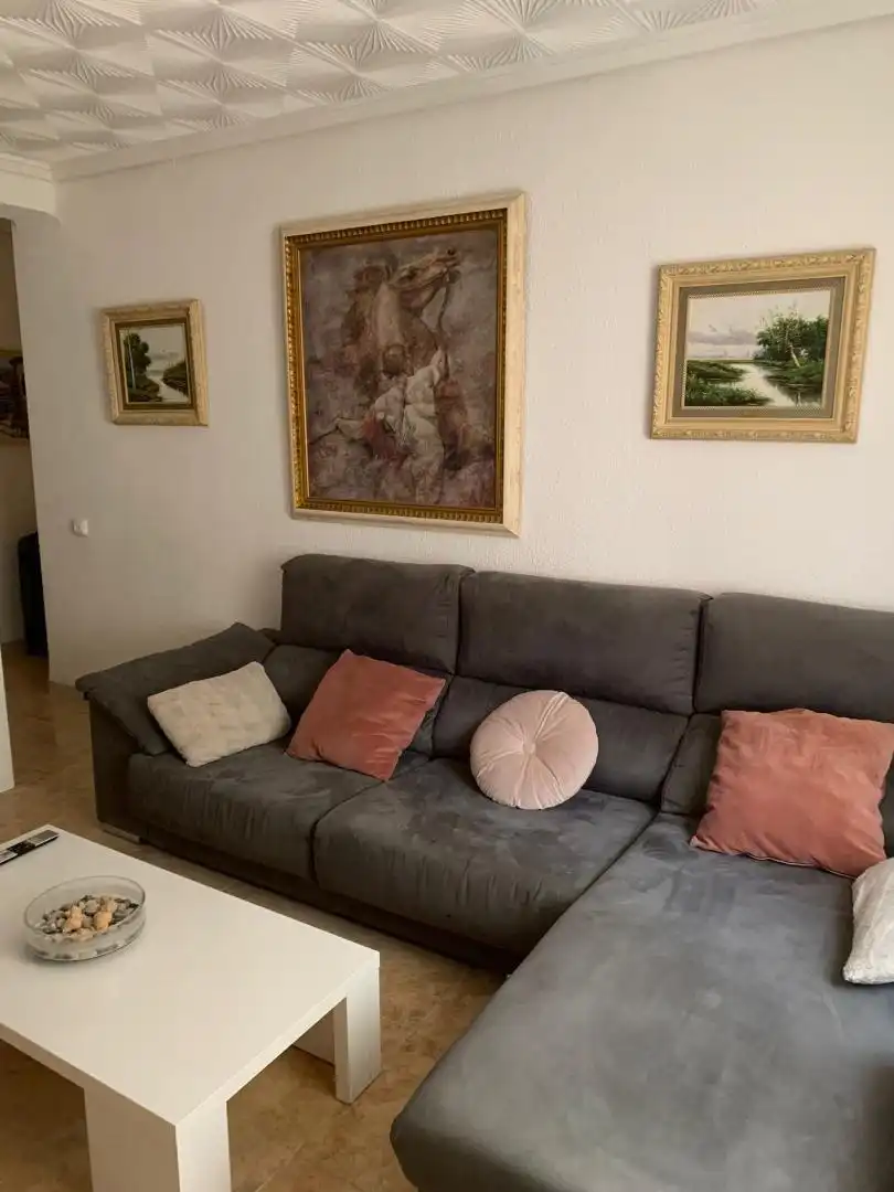 Habitación en Carrer dels Jurats, 1, Tres Forques Sala de estar de Piso para compartir en Valencia con Aire acondicionado, Parquet y Amueblado