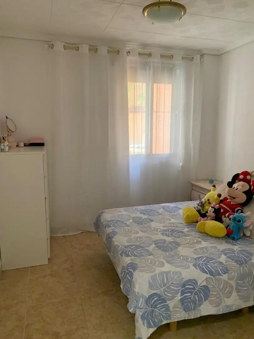 Habitación en Carrer dels Jurats, 1, Tres Forques Habitación de Piso para compartir en Valencia con Aire acondicionado, Parquet y Amueblado