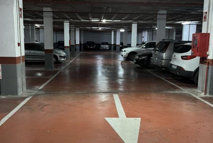 Foto 1 de Garaje de alquiler en Avinguda en Joan Carles I, 71, Centro, Alicante