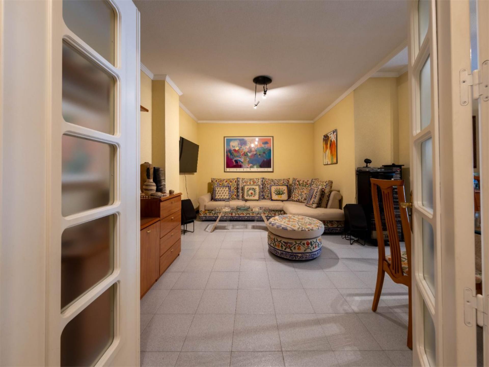 Living room of Flat for sale in Las Palmas de Gran Canaria  with Storage room, Swimming Pool and Video intercom