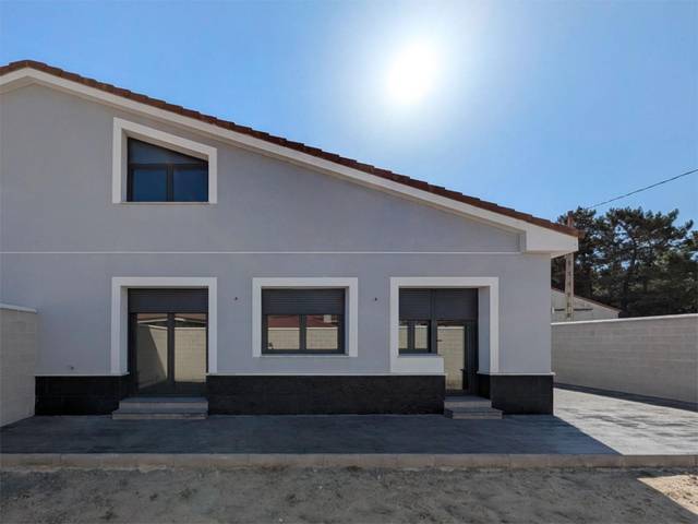 Piso en Venta en Avenida del Icona, 93 en Coca