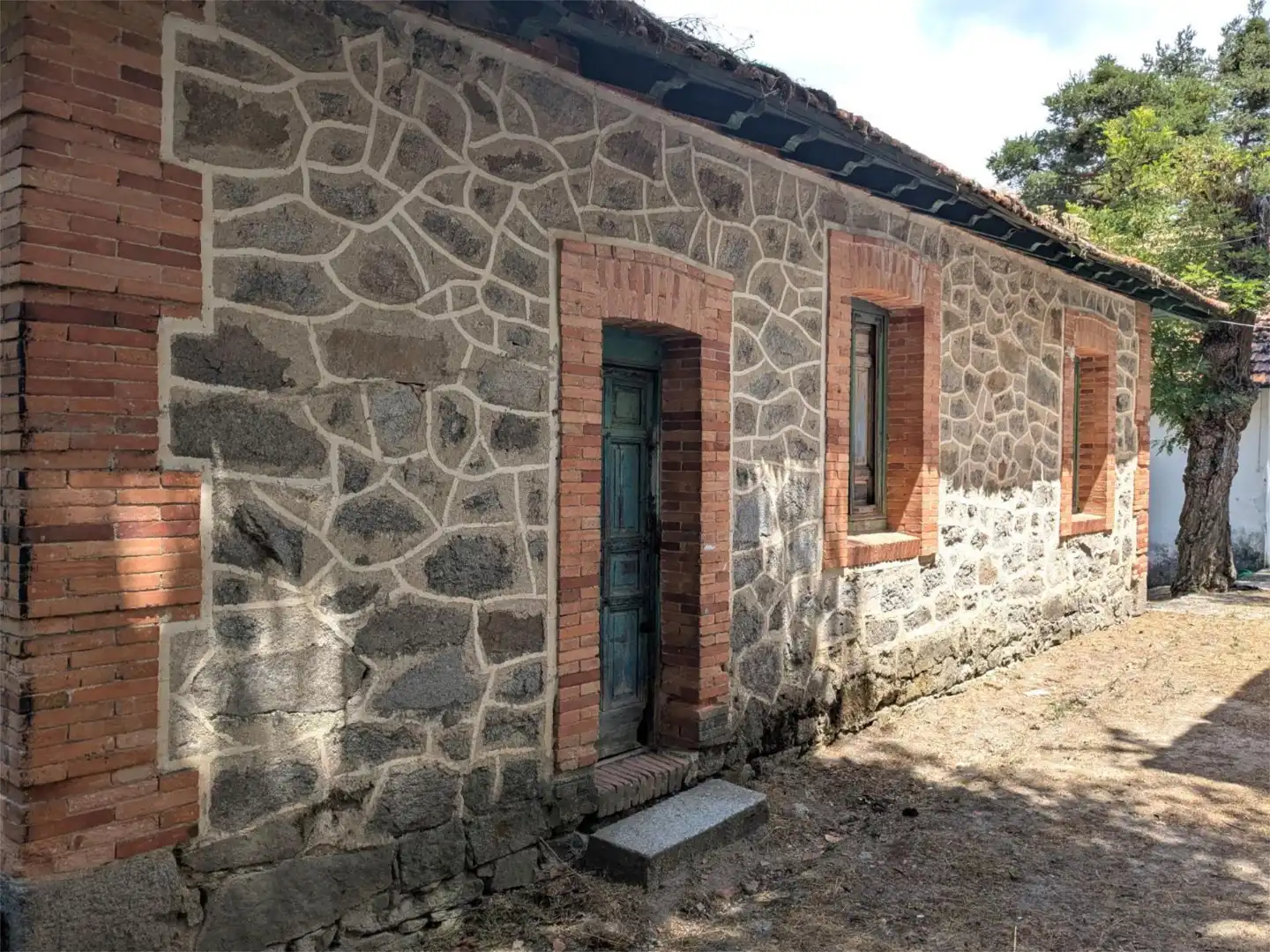 Casa o xalet en venda a Carretera Coruña, 40, San Rafael Vista exterior de Casa o xalet en venda en El Espinar amb Balcó