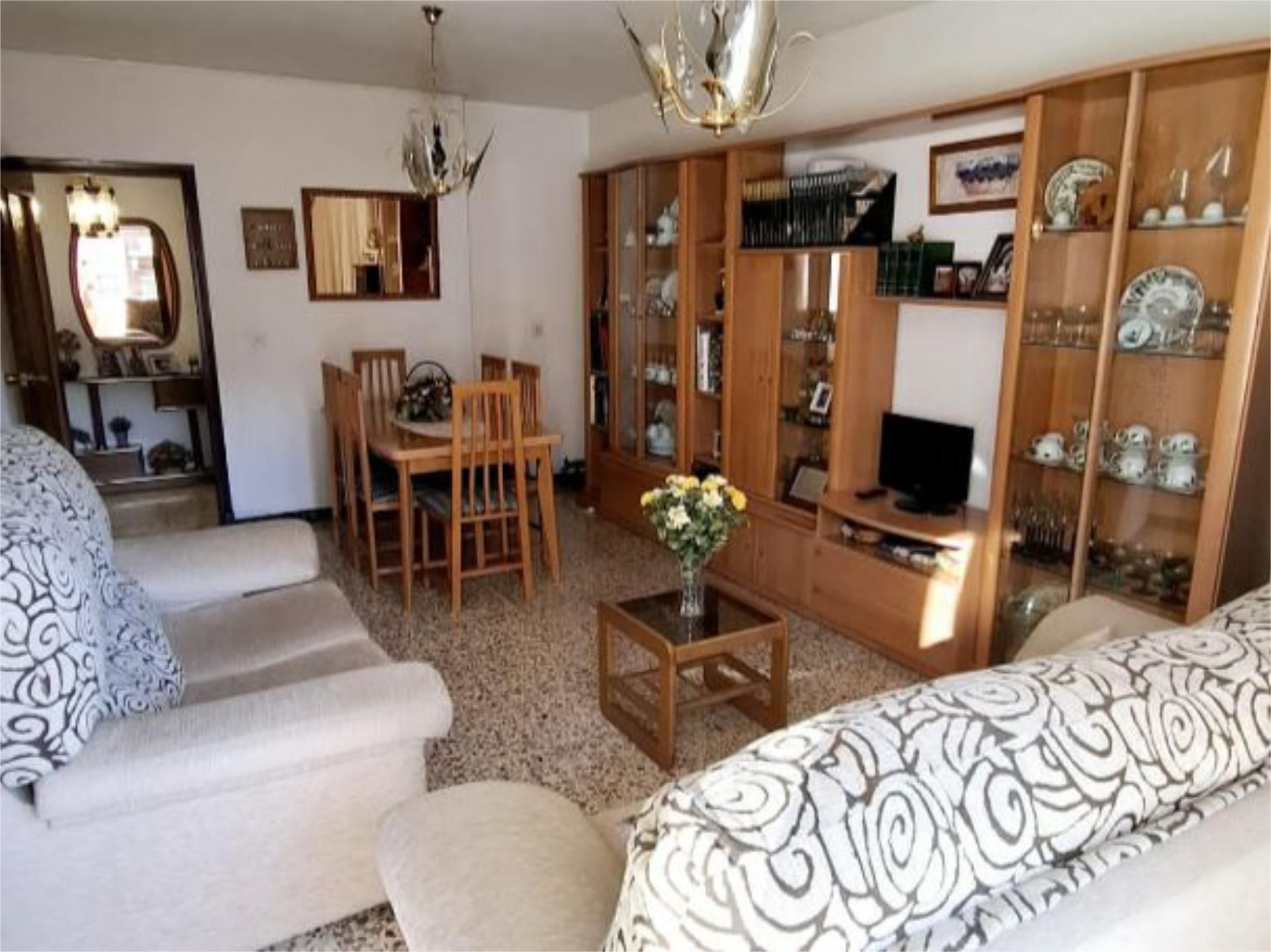 Living room of Flat for sale in Crevillent  with Air Conditioner, Terrace and Balcony