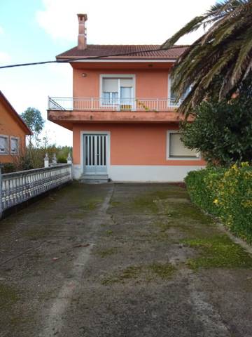 Casa-chalet en Venta en Tallo, 27 en Ponteceso