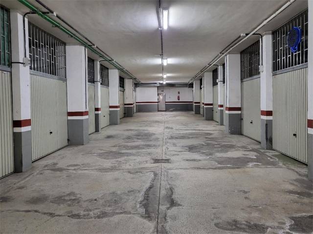 Garaje en Venta en Calle Sebastián Padrón Acosta, 2A en Zona Botánico