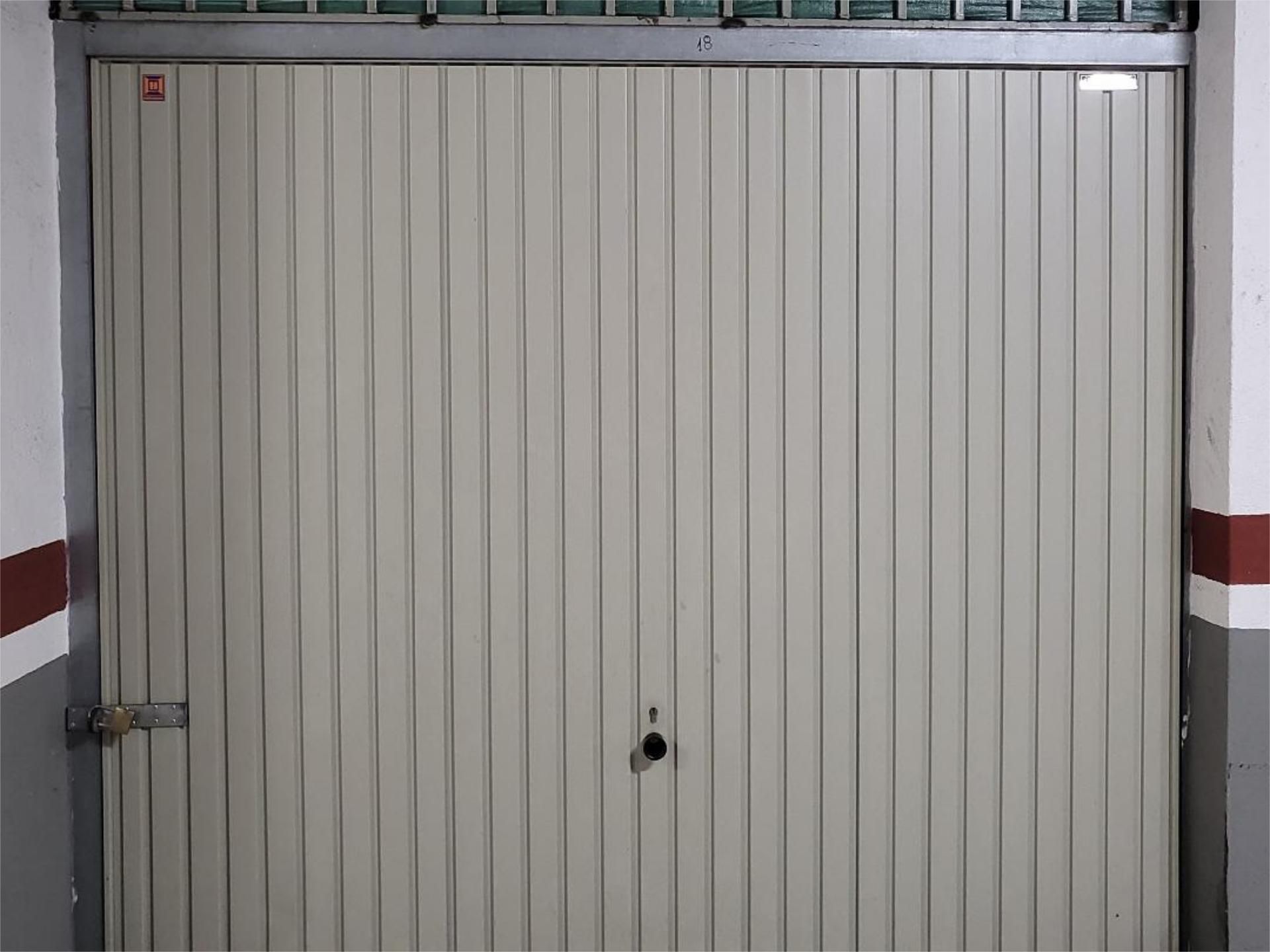 Exterior view of Garage for sale in Puerto de la Cruz