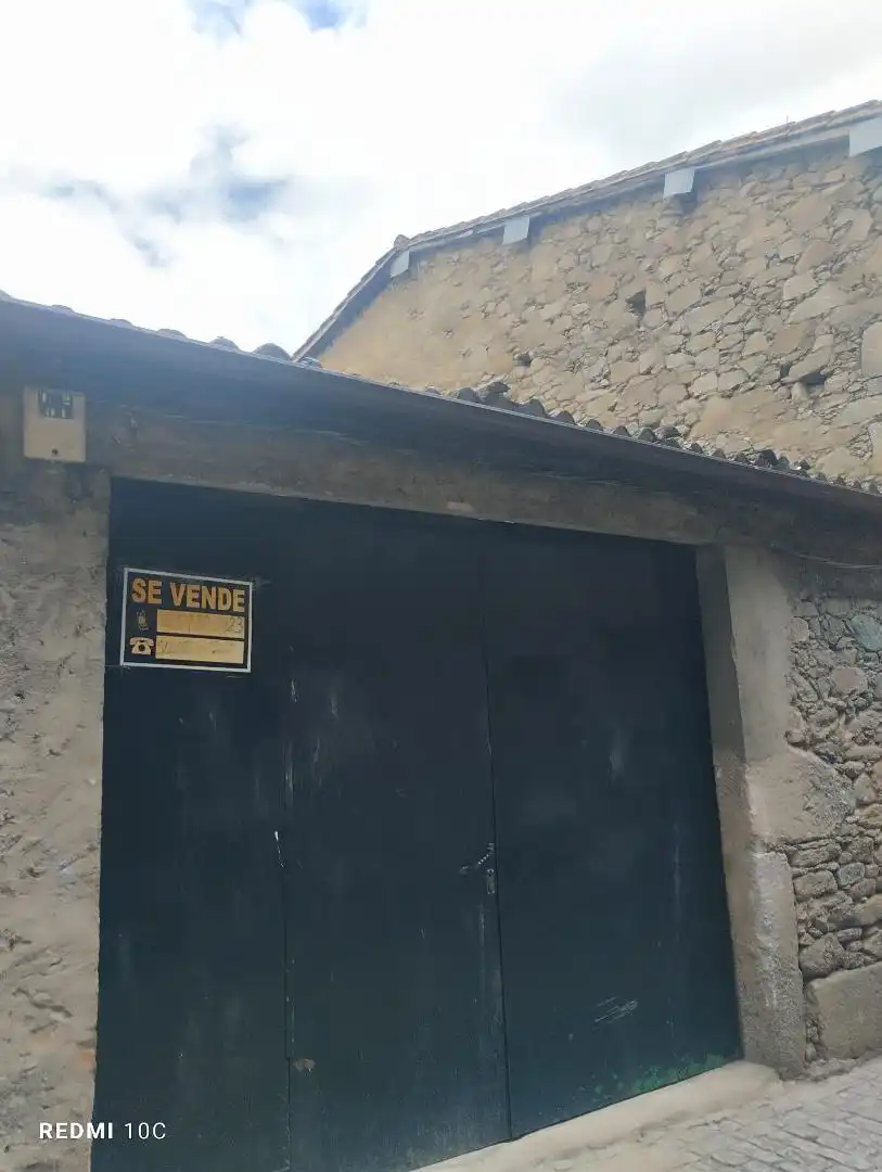 Garage for sale in Hoyos