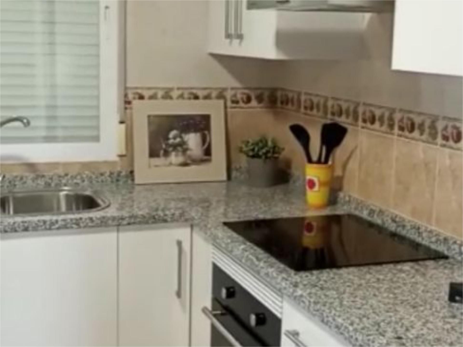 Cuina de Casa adosada en venda en La Malahá amb Traster i Moblat